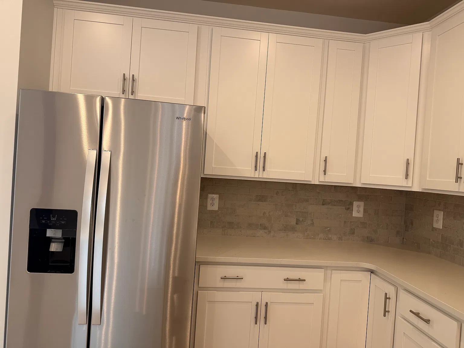 3 bed, 2122 sqft, $3,000 — Photo 2