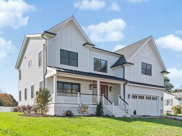 33 Temple Rd, Waltham, MA 02452