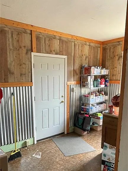 325 S Main St — Photo 27