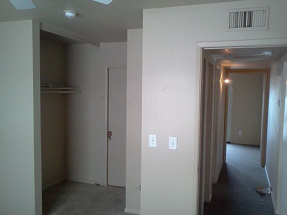 2nd image of 1010 E Romley Ave