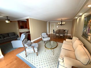 27010 Grand Central Pkwy APT 27A, Floral Park, NY