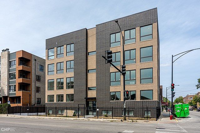 1st image of 250 S Oakley Ave #2W