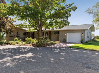 1046 100th Ave, Roberts, WI 54023