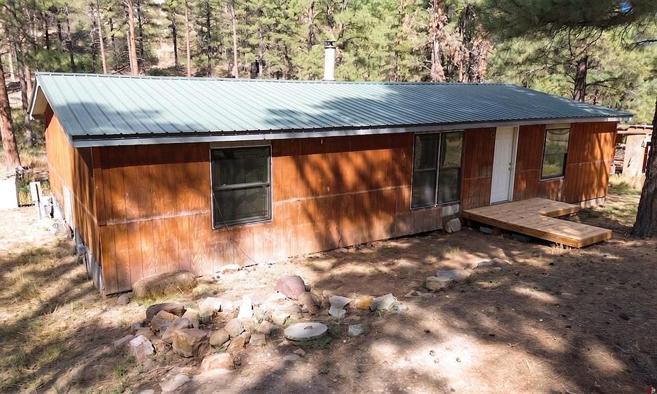 1st image of 517 Evergreen Drive