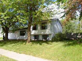 310 San Bernadino Trl, Englewood, OH