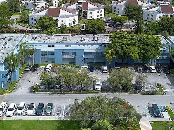 9355 Fontainebleau Blvd APT C223, Miami, FL 33172