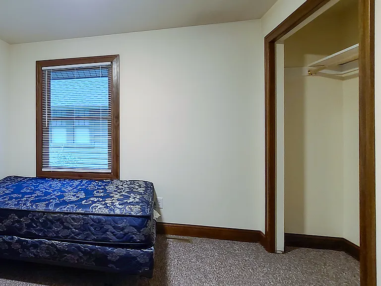 1319 Forest Ct — Photo 19