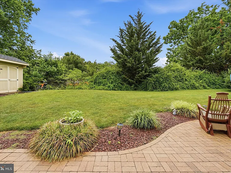 11406 Rolling Green Pl — Photo 52