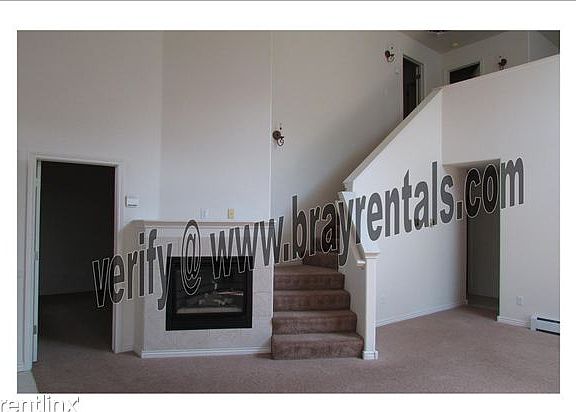 701 Glen Ct. #20 living room fireplace