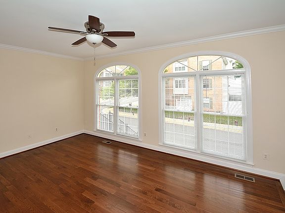 3rd image of 9425 Van Arsdale Dr