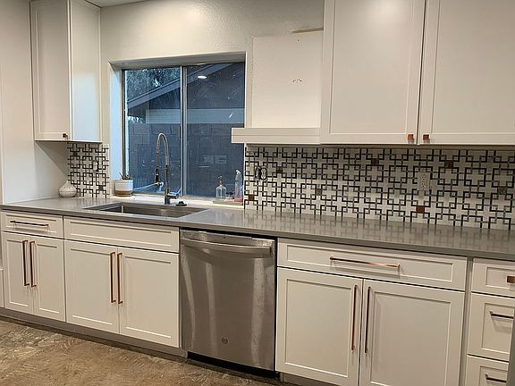3rd image of 10631 N 65th Ave
