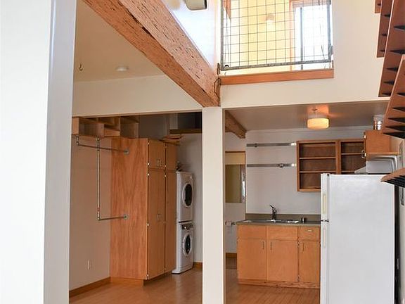 4th image of 1409 NW 51st St #6