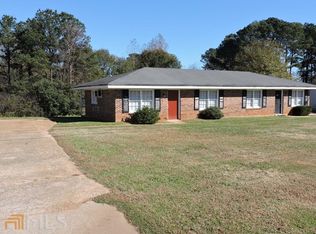 494 Ronthor Dr SE, Social Circle, GA 30025
