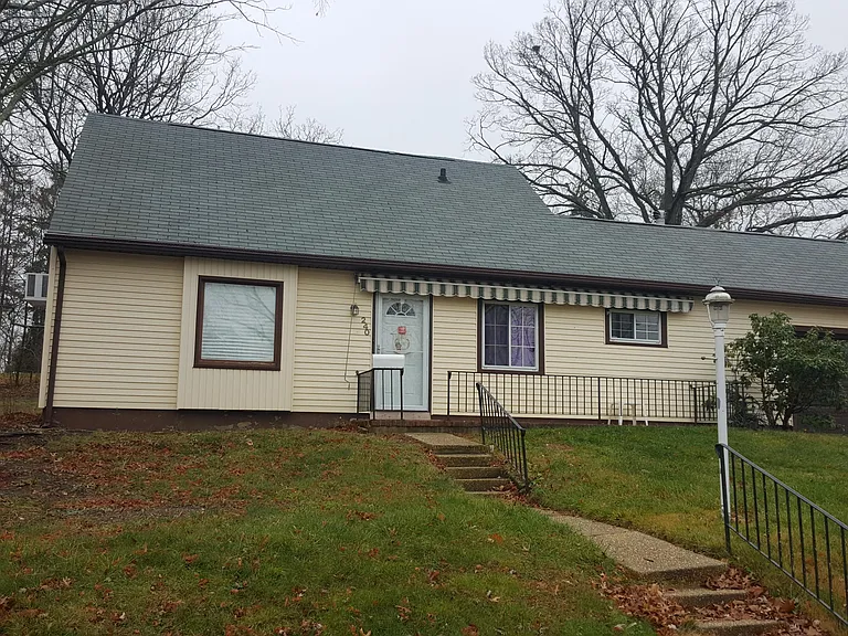 240 Castlewall Ave — Photo 1