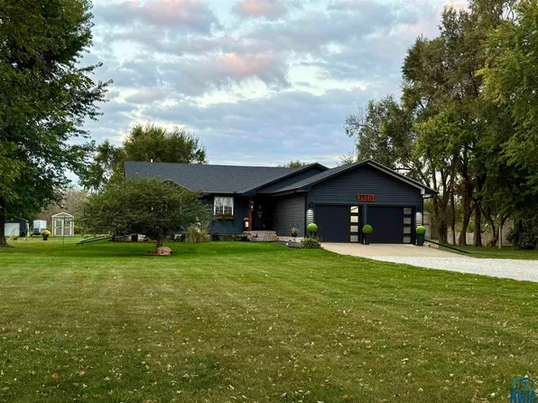 1510 210th St, Sergeant Bluff, IA 51054