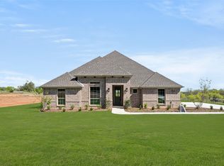 707 Shadle Rd, Poolville, TX 76487