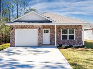 3036 N 7th Ave, Milton, FL 32583