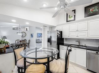 194 Albi Rd APT 6, Naples, FL 34112