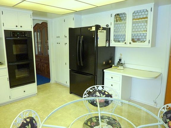 5th image of 2164 Briar Ln