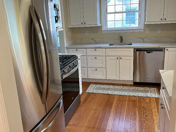 3rd image of 80 Figlar Ave