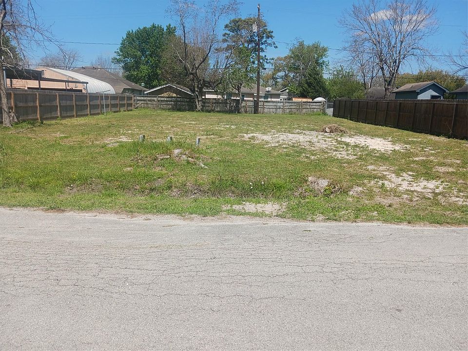 2nd image of 6217 Willow Dale St