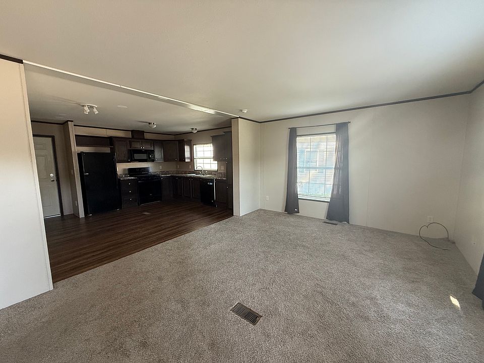 2nd image of 73 W Manor St