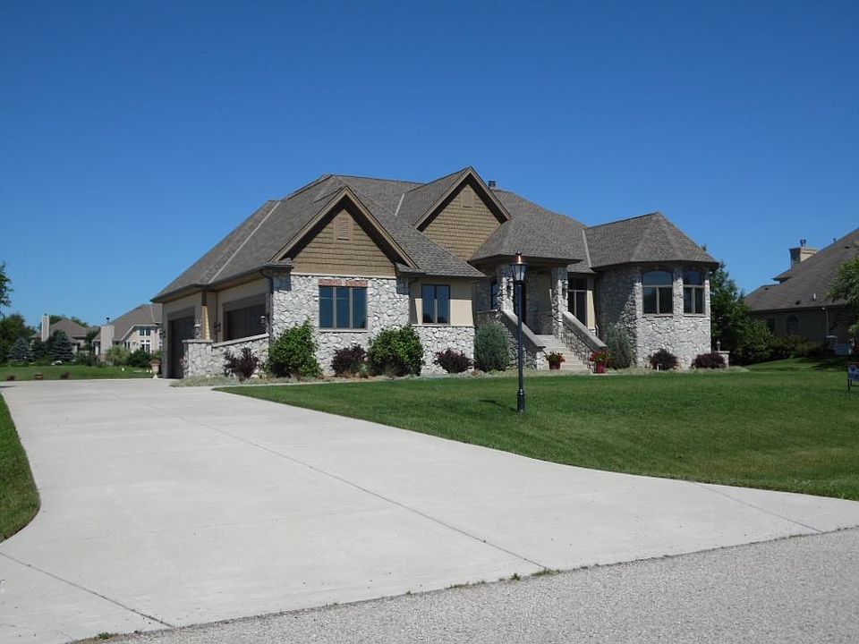 1st image of 37716 Wildwood Ln