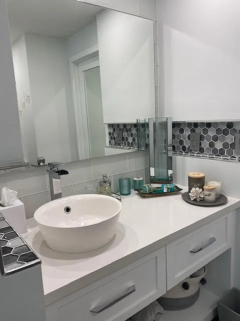 2 bed, 1100 sqft, $3,000 — Photo 3