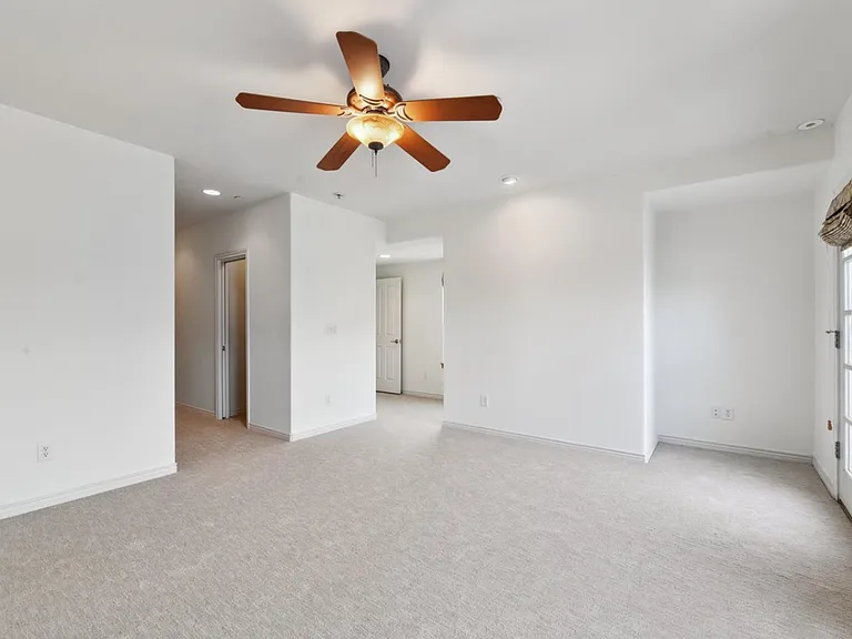 250 Laramie Blvd — Photo 9