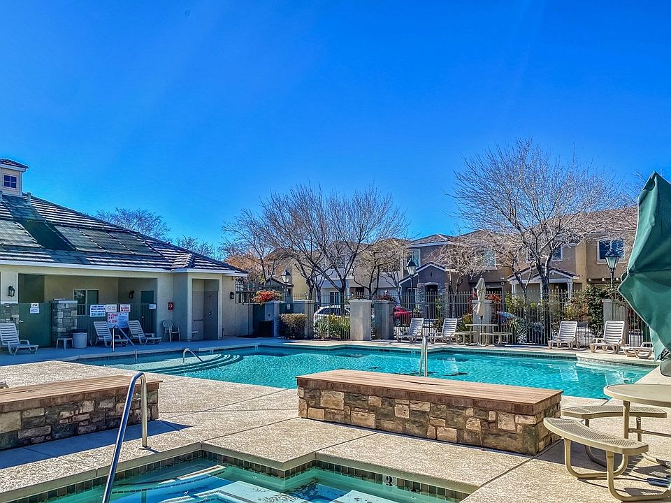 1st image of 8268 Shaded Arbors St