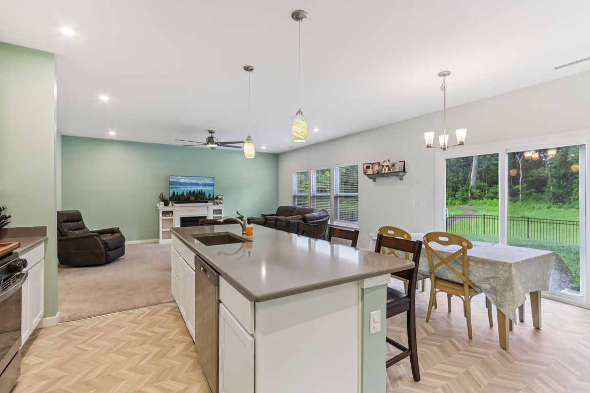 Cyprian Way-S2906-015.jpg