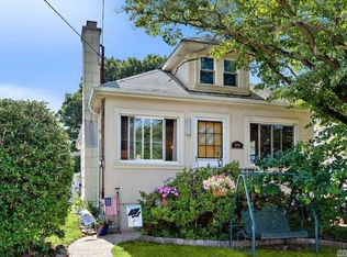 2976 Roxbury Rd, Oceanside, NY 11572