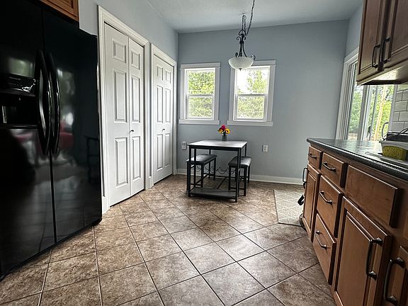 5th image of 801 Osage St