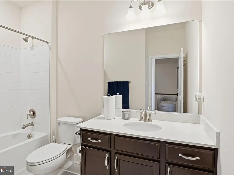 16416 Fife Way — Photo 27