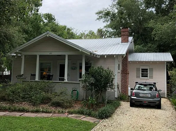205 2nd St W, Darien, GA 31305