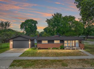 15001 Northfield Blvd, Oak Park, MI 48237