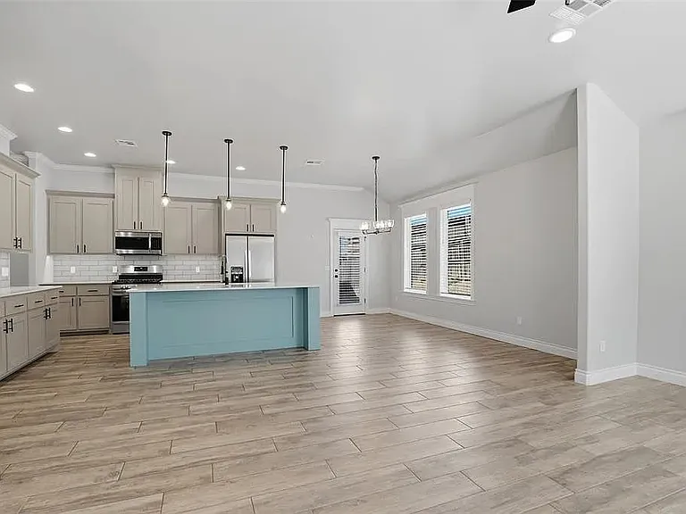 17820 Morning Sky Ct — Photo 12