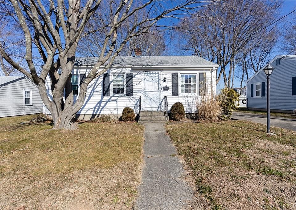 1st image of 52 Vineyard Ave