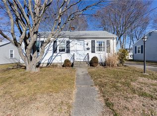 52 Vineyard Ave, East Providence, RI 02914
