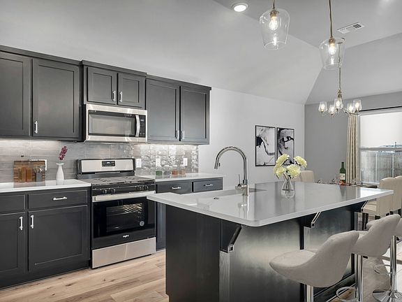 Kitchen Breakfast Area