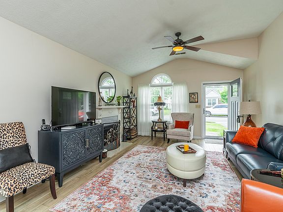 4th image of 4220 Kensington Garden Ct
