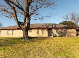 522 E Thomas St, Pilot Point, TX 76258