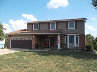 4 Lake Superior Dr, Saint Peters, MO 63376
