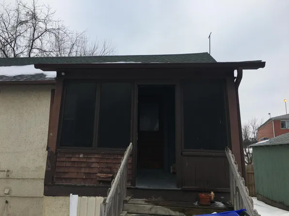 415 1/2 Bowery St, Iowa City, IA 52240