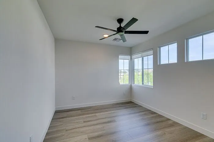 759 Faircliff Ct — Photo 42