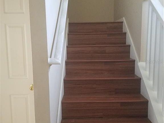 5th image of 558 Bristol Cir