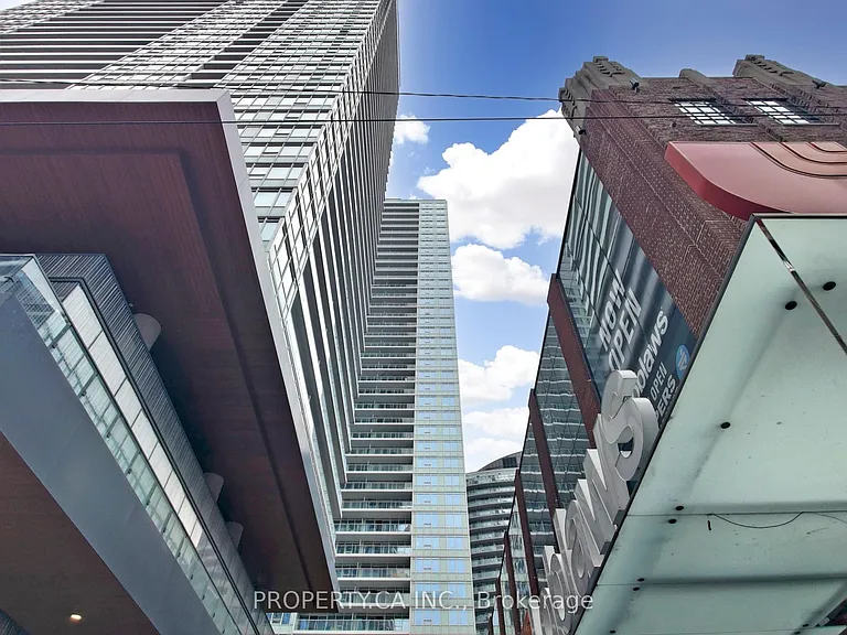 17 Bathurst St #1209 — Photo 2