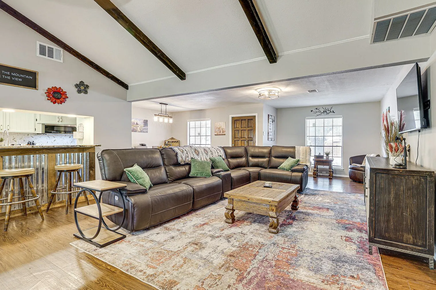 4 bed, 2.0 bath, 1797 sqft, $3,612 — Photo 1