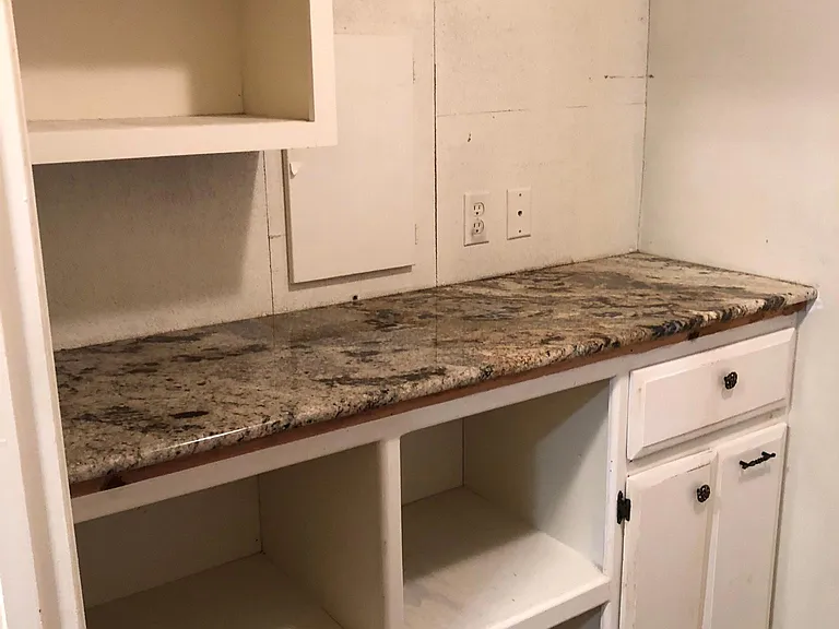 Laundry utility room
