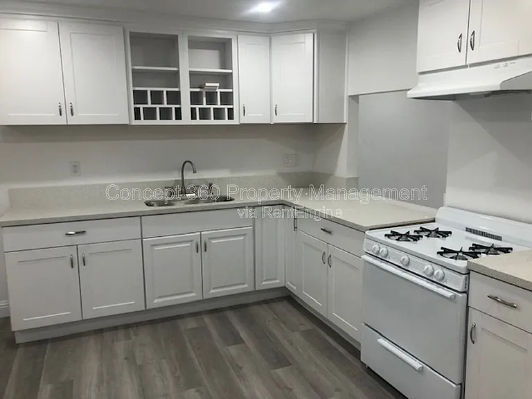 1327 W Parade St — Photo 10